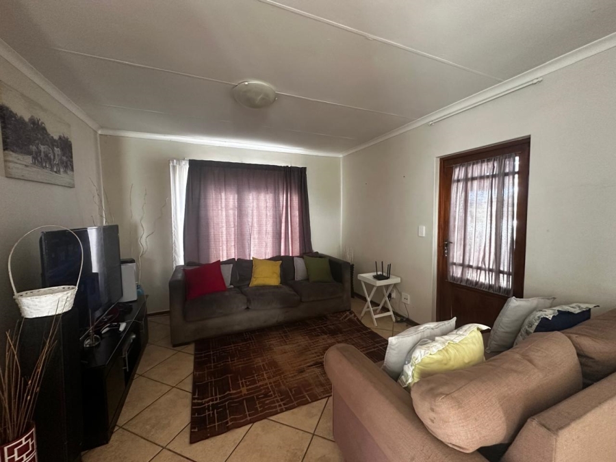 3 Bedroom Property for Sale in Hillside Free State